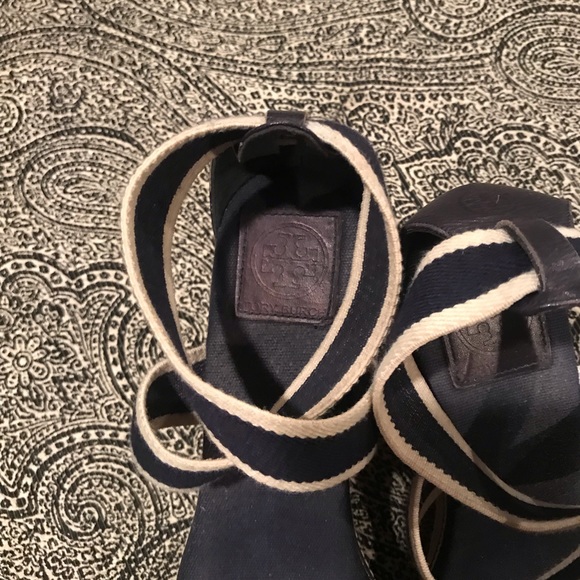 TORY BURCH WEDGES - Picture 2 of 7